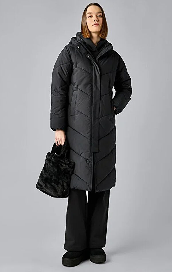 Hooded Polyfilled Jacket