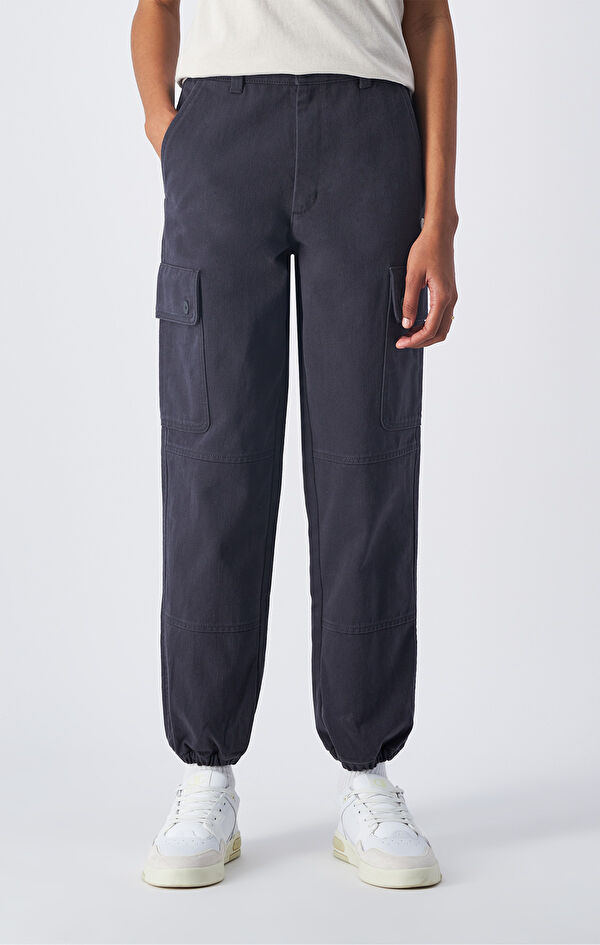 Elastic Cuff Cargo Pant