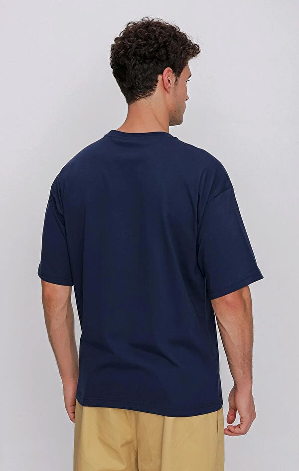 T T-Shirt