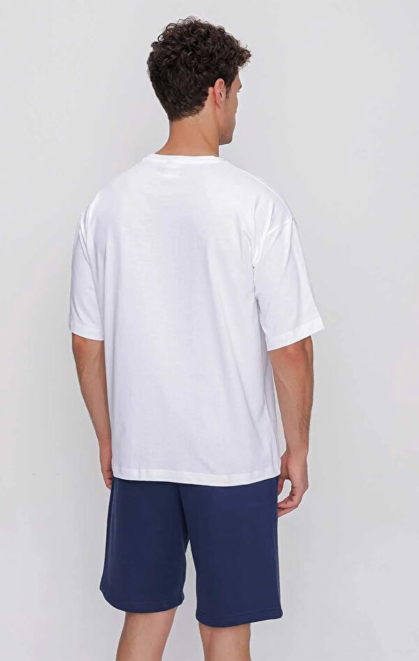T T-Shirt