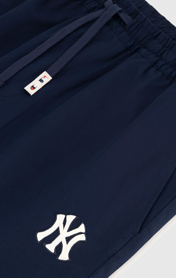 Woven Short