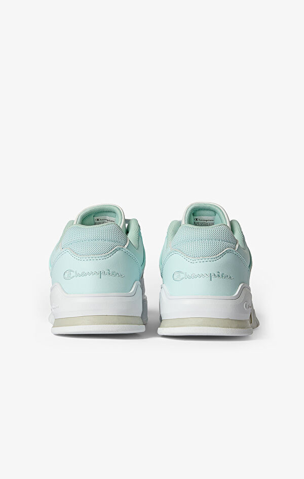 3 Point Low Tech Low Cut Shoe