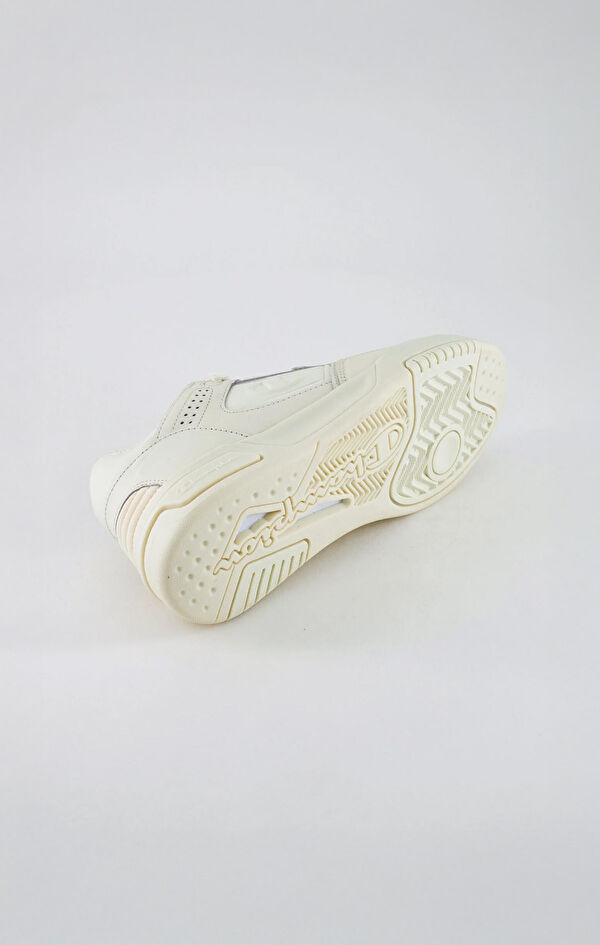 ZN80 Boucle Low Cut Shoe