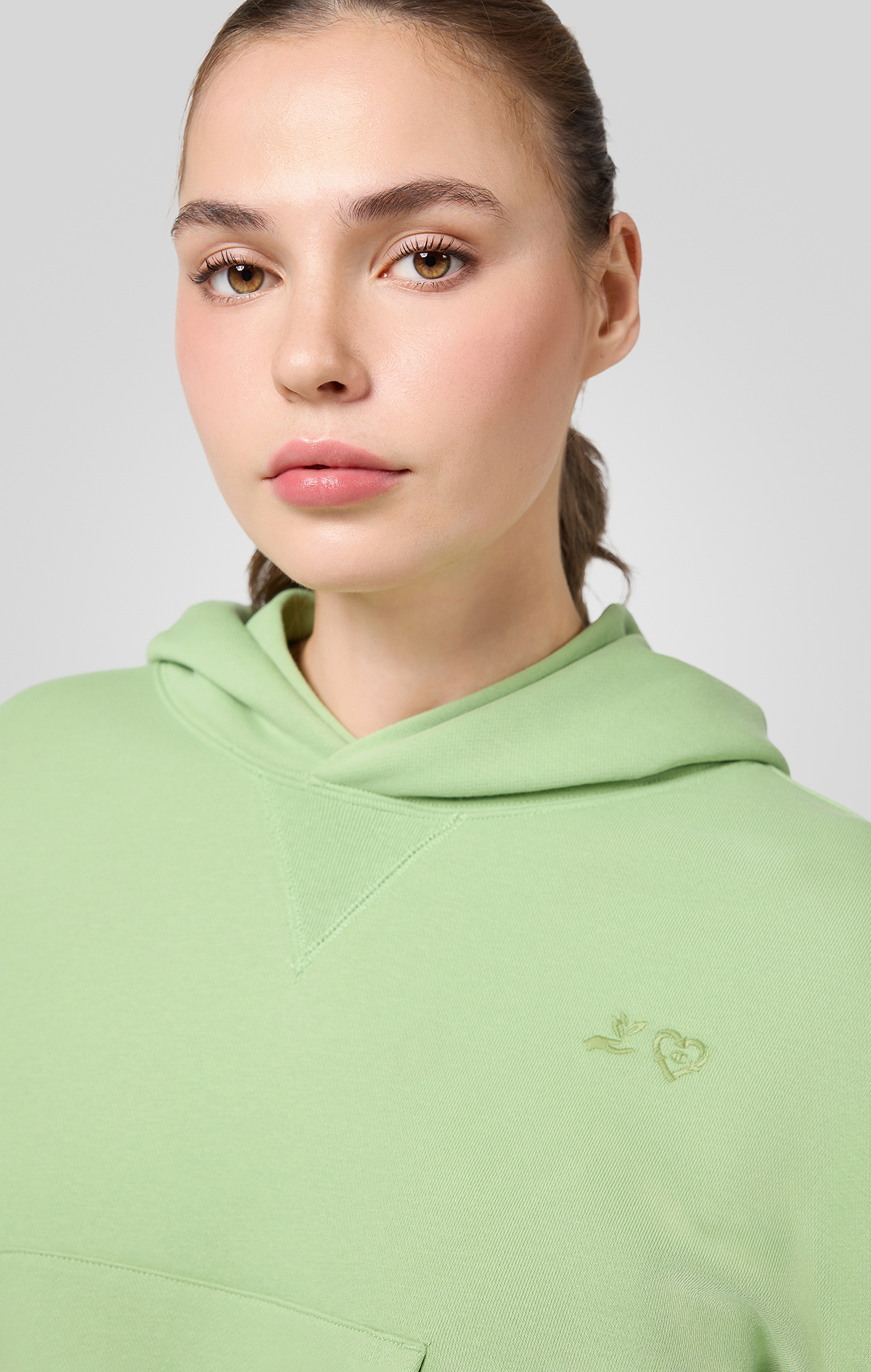 Eco Future Kadın Yeşil Standard Fit Hooded Sweatshirt | Champion