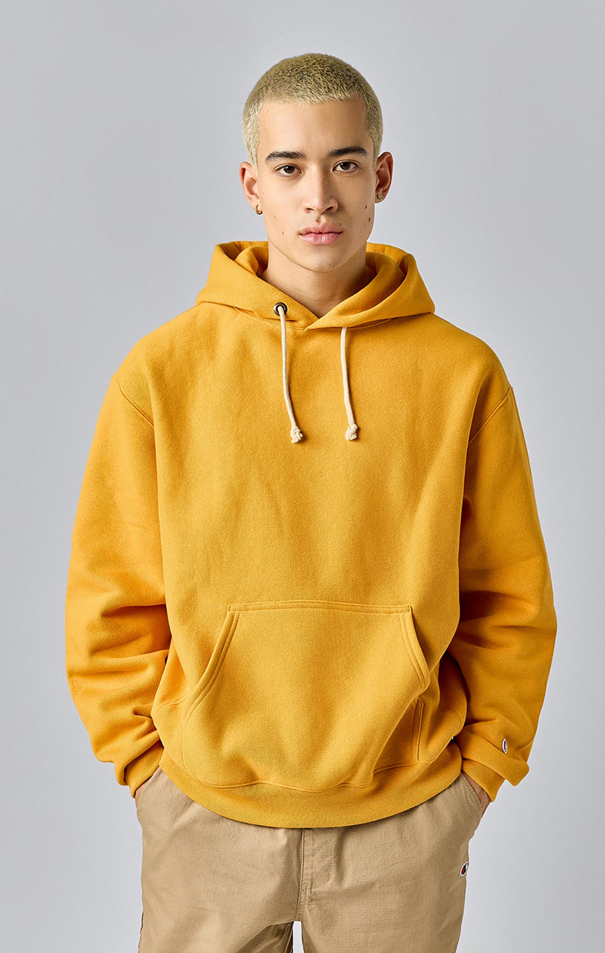 Reverse Weave Erkek Sarı Custom Fit Hooded Sweatshirt | Champion