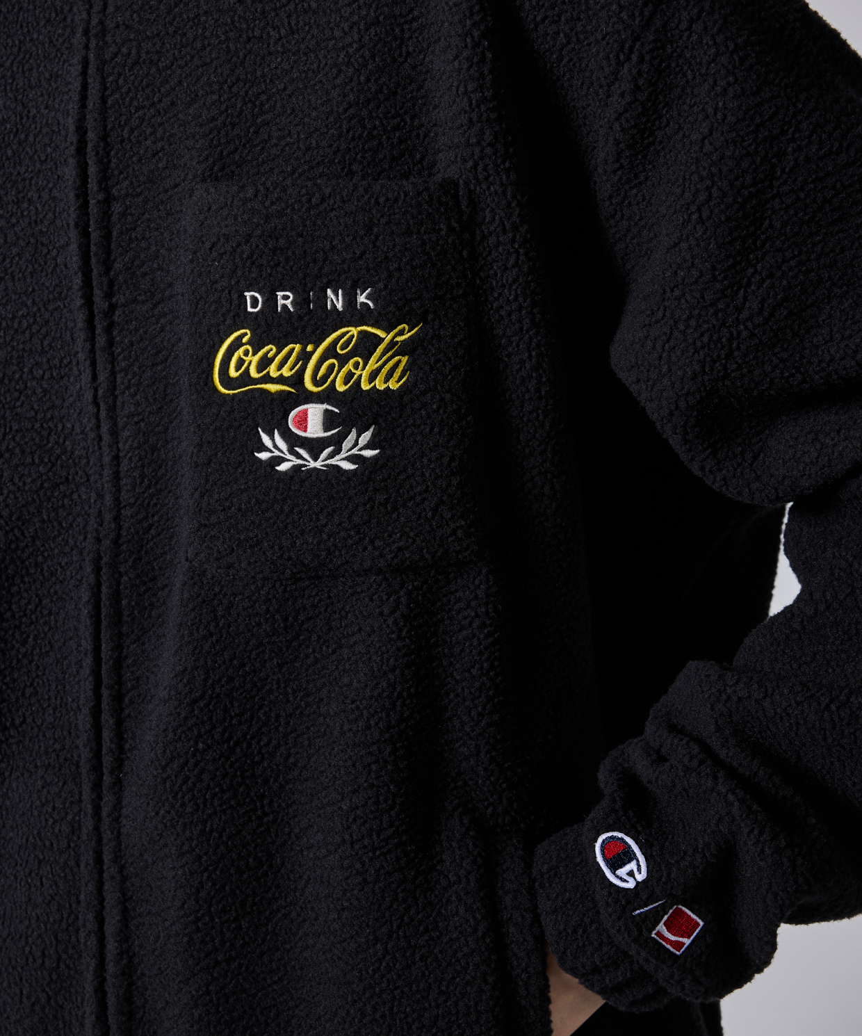 Champion x Coca Cola Erkek Siyah Cozy Fit Full Zip Top | Champion