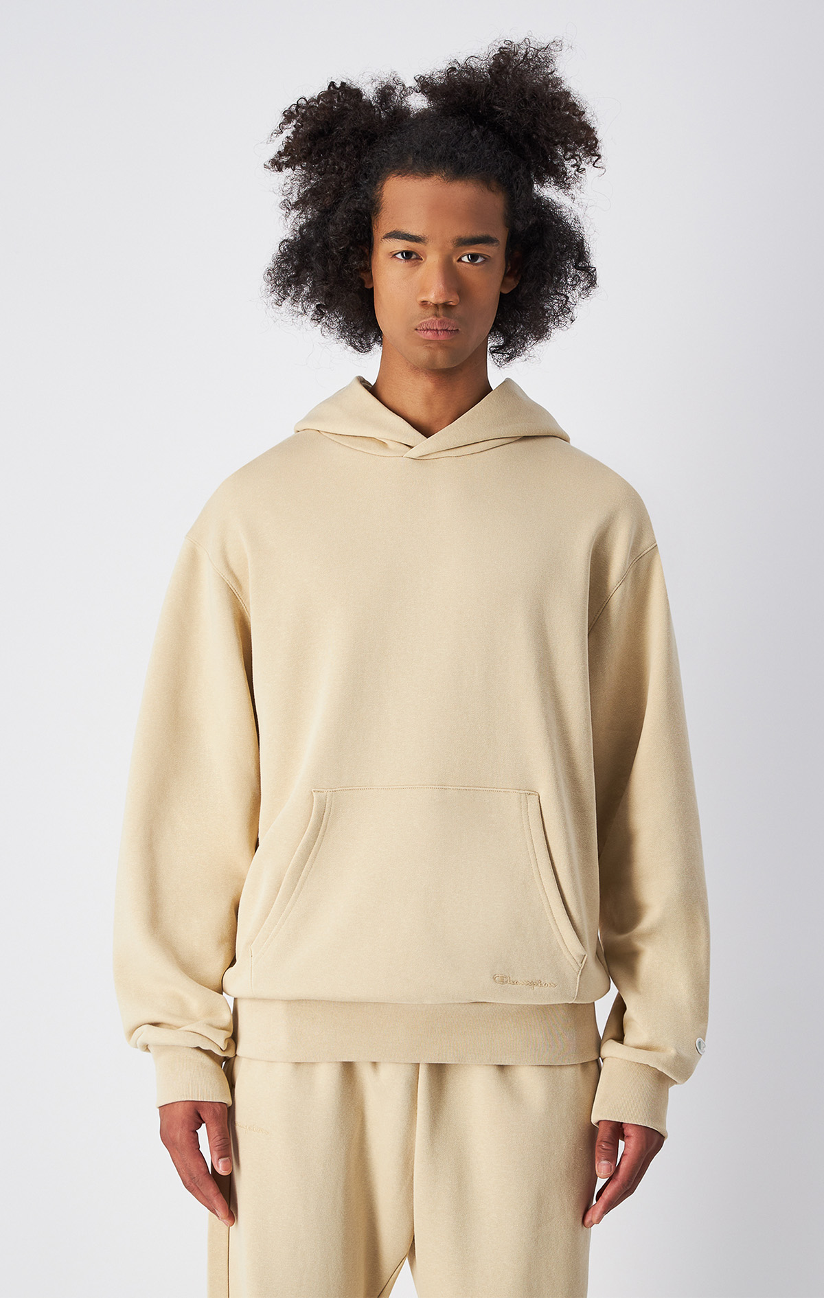 Eco Future Erkek Beyaz Standard Fit Hooded Sweatshirt | Champion