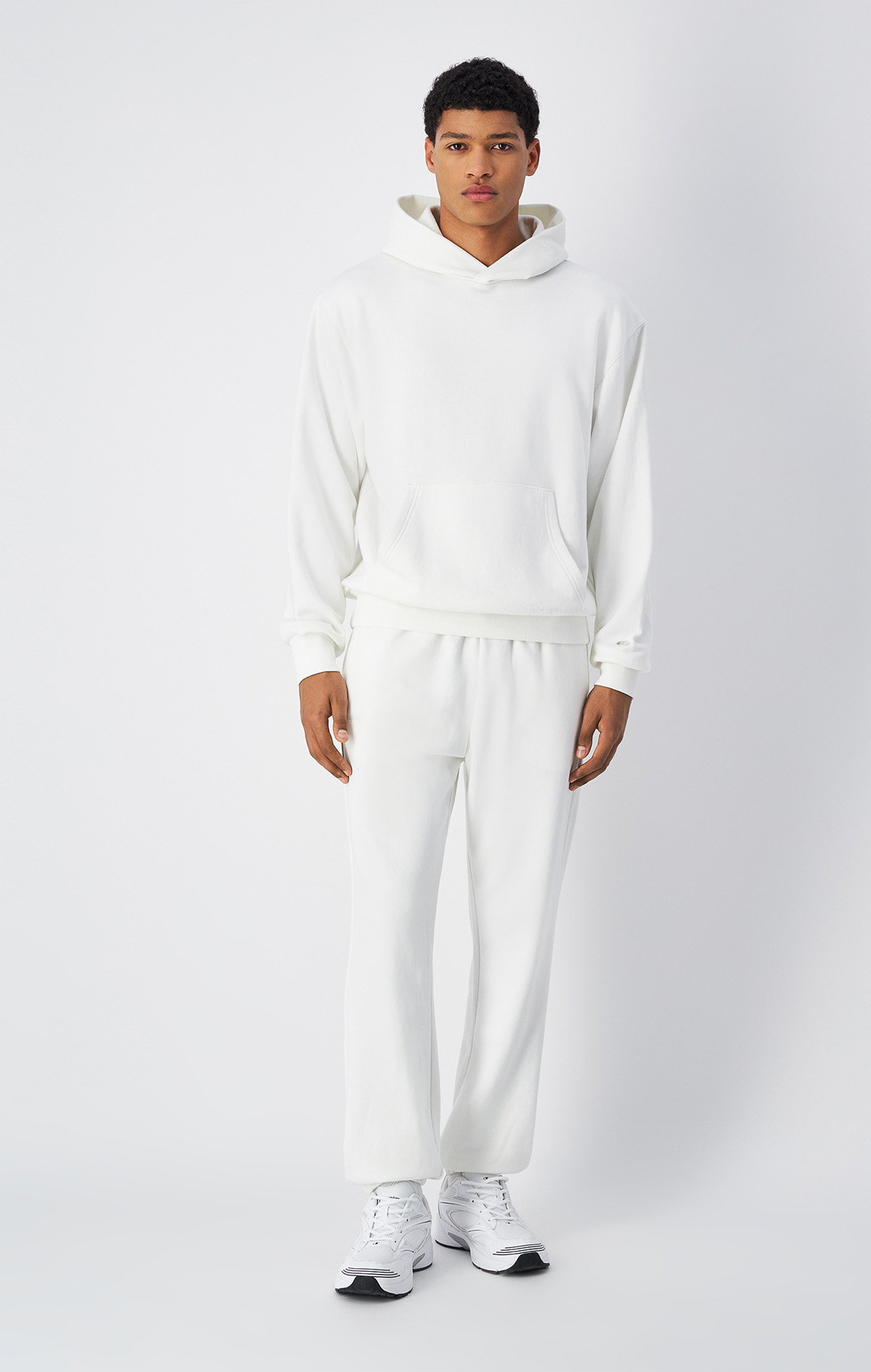 Eco Future Erkek Beyaz Standard Fit Hooded Sweatshirt | Champion