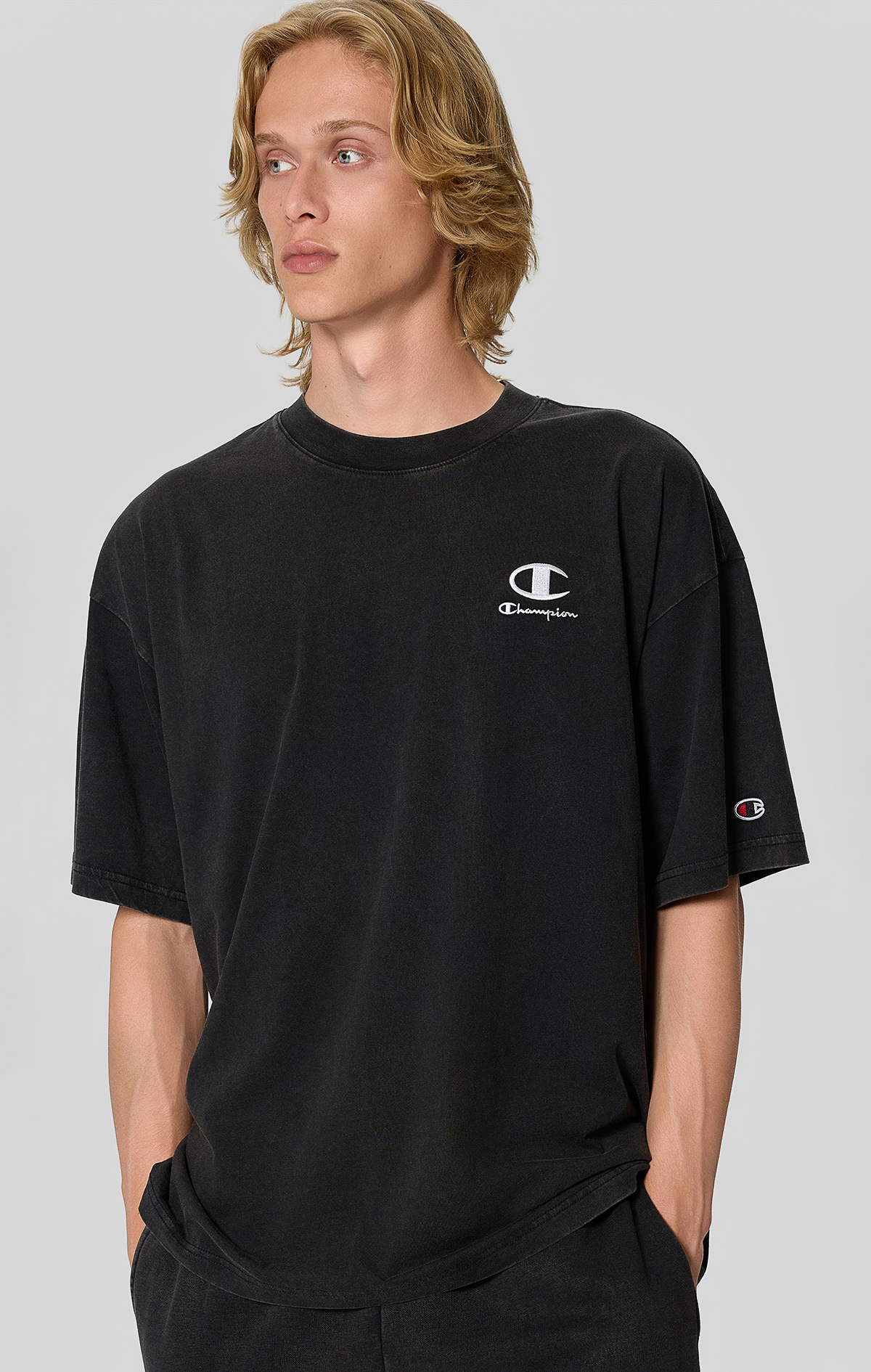 Icons Plush Wash Erkek Siyah T-Shape Crewneck T-Shirt | Champion